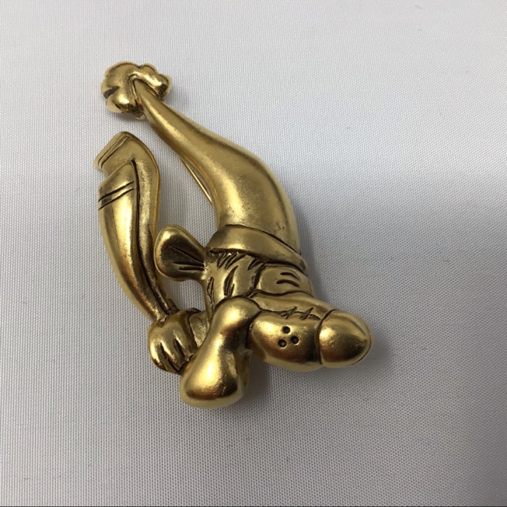 Disney Tigger gold tone brooch